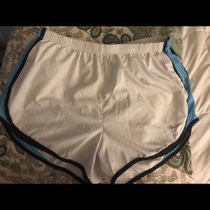 Nike running shorts size L
